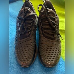 Men's Black Athletic Shoes